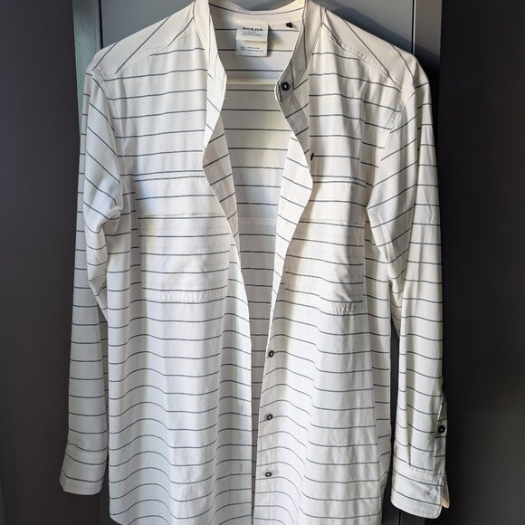 Prana Railay tunic White and gray oversized striped long sleeve button up shirt. - Picture 2 of 4